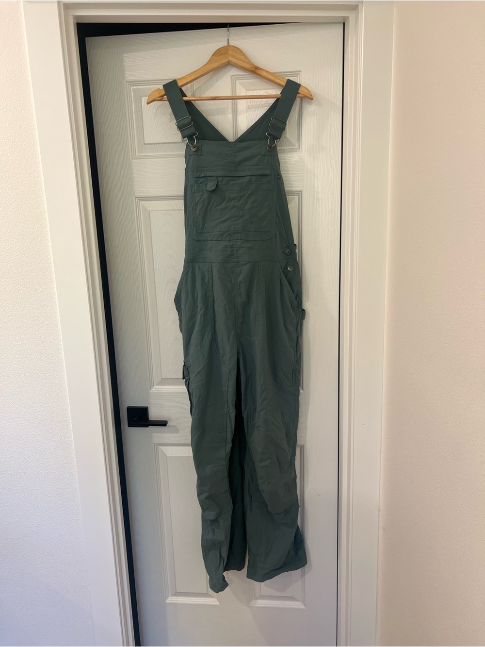 Duluth Trading Co Green Women's Utility Overalls